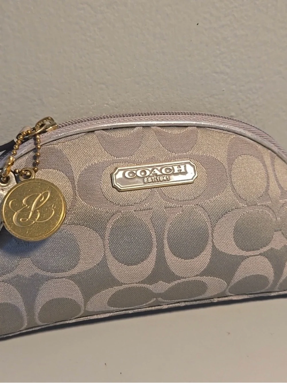 Coach Signature Small Cosmetic Pouch Holiday 2010 edition